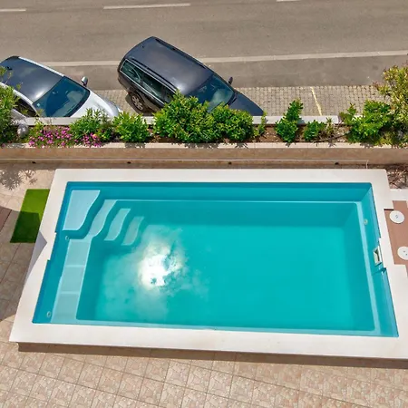 In With Wifi Apartment *